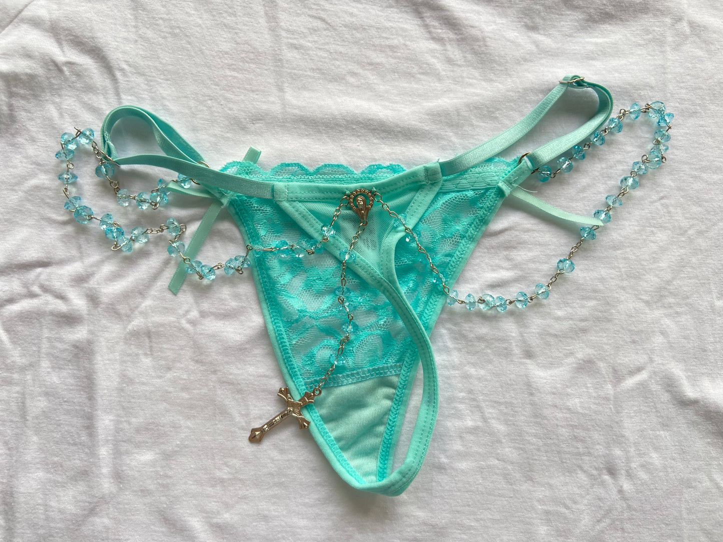 TANGA CASTIZA